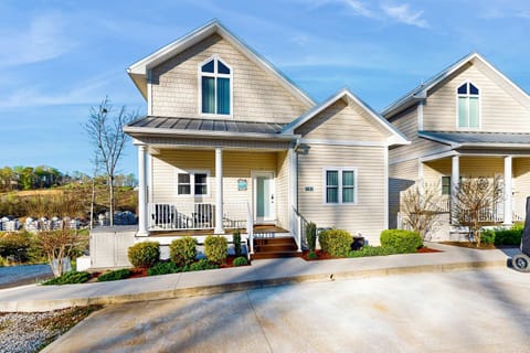 Charming exterior awaits. And, relax on the porch and soak in the serene views of LaFollette!