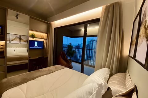Bed,Photo of the whole room,Bedroom