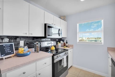 Fully equipped to make meal preparation easy and convenient.