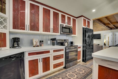 All the best amenities in the kitchen space.