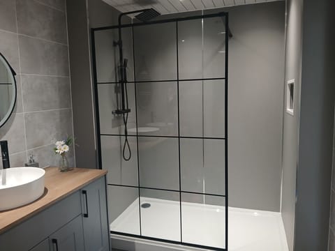 En suite shower room