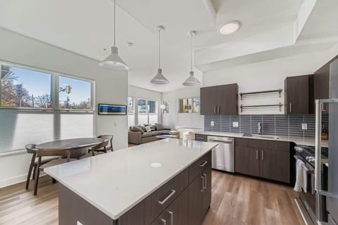 Open kitchen & living space