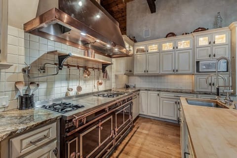 Incredible La Cornue Oven 