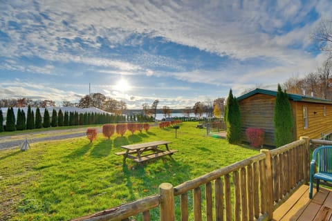 North Rose Vacation Rental | 1BR | 1BA | 500 Sq Ft | 2 Steps to Enter
