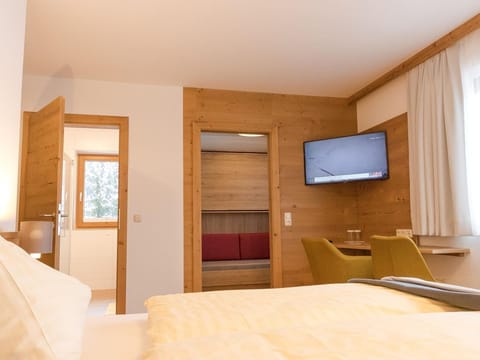 Double or 3-bed Top Comfort - Hotel Oberwirt Apartment in Viehhofen