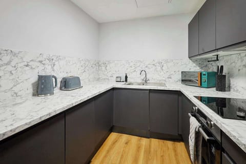 Apartment 10 Stanley Street, Liverpool - Host & Stay