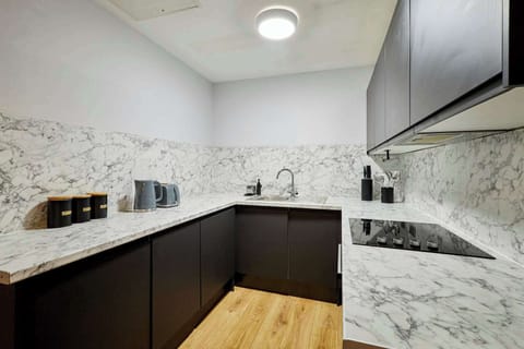 Apartment 5 Stanley Street, Liverpool - Host & Stay 