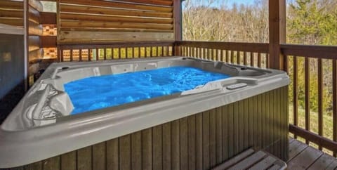 Soak with a glass of wine after a day of shopping or hiking