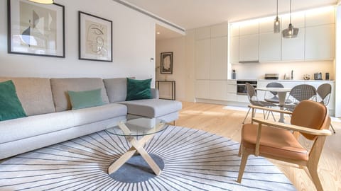 Bright and modern apartment with a spacious living area in the heart of Lisbon — perfect for memorable moments together.

#andoliving #lisbon #memories #portugal