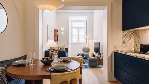 A contemporary kitchen with marble countertops — where beauty meets practicality.
 #AndoLiving #Portugal #Santos #MarbleVibes #ModernKitchen