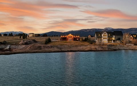 Exterior - Waterfront property with huge yard!