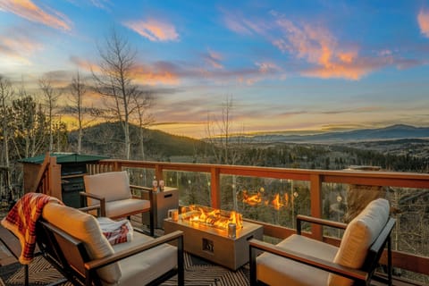 Sunset views over the Continental Divide.