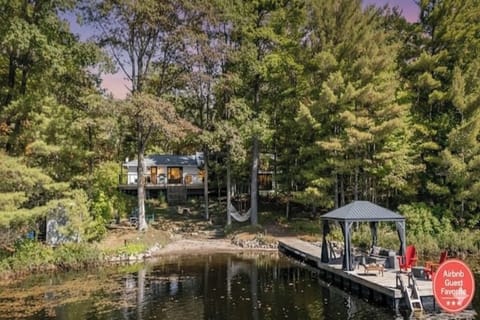 Private Lakefront Escape  Dock, Hammock & Sunset Views,  Your Own Waterfront San