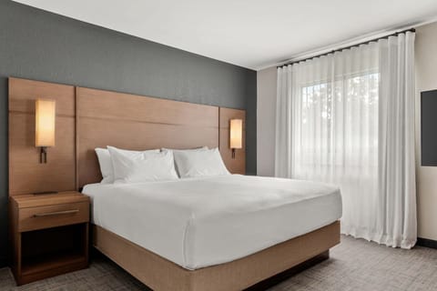 Bedroom. Interior and views may vary based on location and availability.
