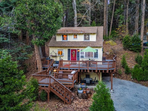 Welcome to Cedar Cove!