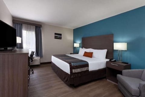 Unit with 1 King size bed