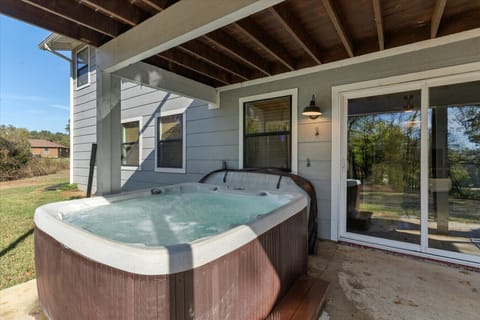 Hot Tub overlooking channel