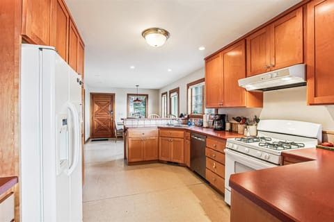 Kitchen at Windwhistle