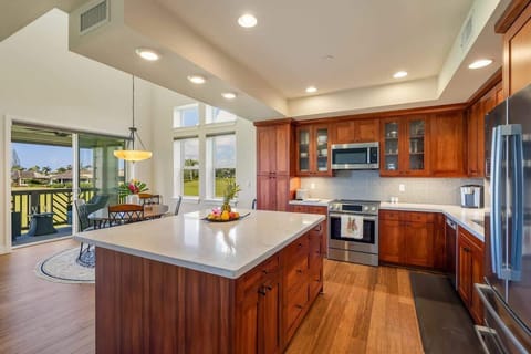 Kitchen, Dining & Lanai