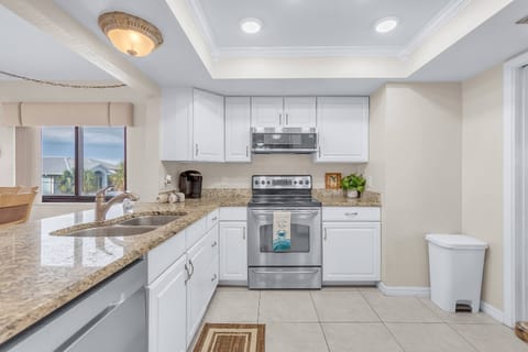 Updated Kitchen with Stainless Steel Appliances