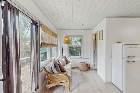 Living Area | Single-Story Unit