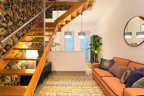 Going up to the bedrooms!