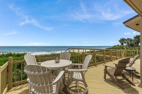 Welcome to you oceanfront oasis!