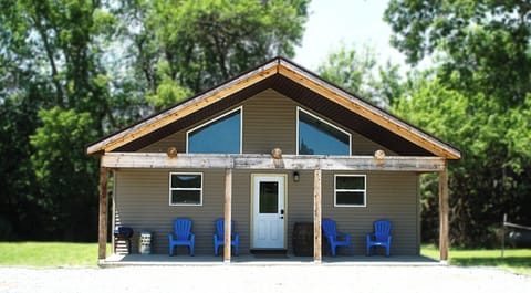 Muddy Side Up Front Porch