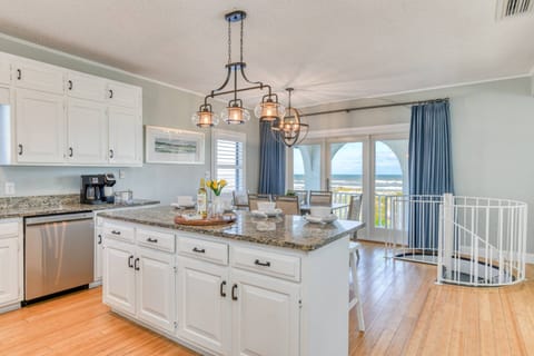 Incredible views fill the second-floor living space.