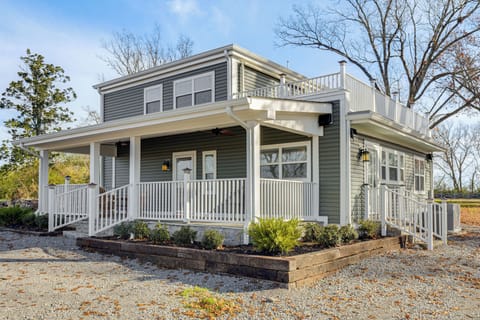 Lewisburg Vacation Rental | 3BR | 2BA | 1,750 Sq Ft | Stairs Required