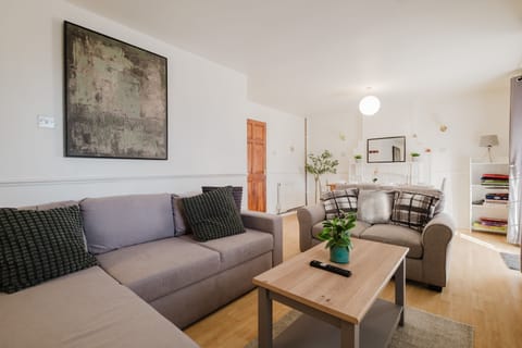 Comfortable home away from home House in Wellingborough