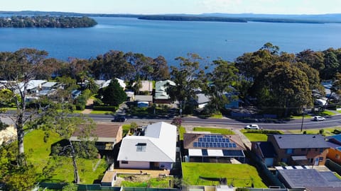 Haven- bright and white and only 80m from the water