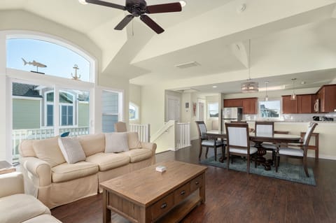 CB44: Rhapsody in Blue | TL Living Area, Sleep Sofa, Deck Access