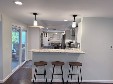 Breakfast bar, plenty of seating with the dining room and access to the lanai!
