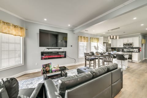 Schenectady Vacation Rental | 2BR | 1BA | 1,200 Sq Ft | Stairs Required