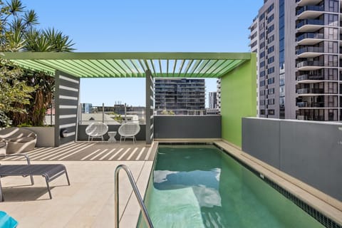 Holiday Home Swimming Pool