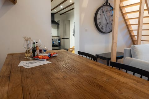 Apartment with living room and dining tabel