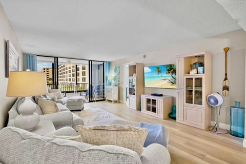 Gulf and Bay Club C209 by Tropical Sands Accommodations