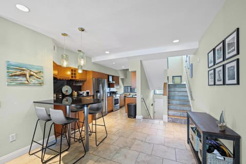 Seating for four just off the wet bar.