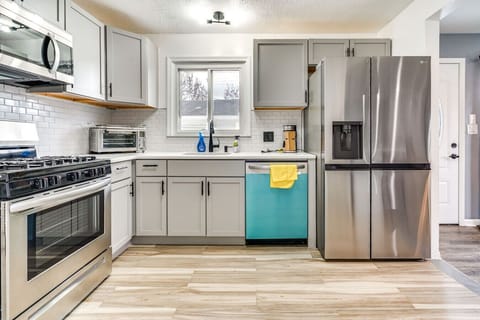 Kitchen | Modern Gray Cabinets & Stainless Steel Appliances