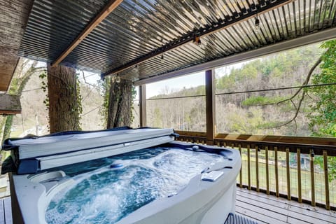 Townsend Vacation Rental | 2BR | 2BA | 1,668 Sq Ft