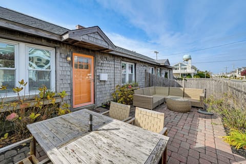 Avalon Vacation Rental | 2BR | 1BA | 800 Sq Ft | 1 Step to Enter