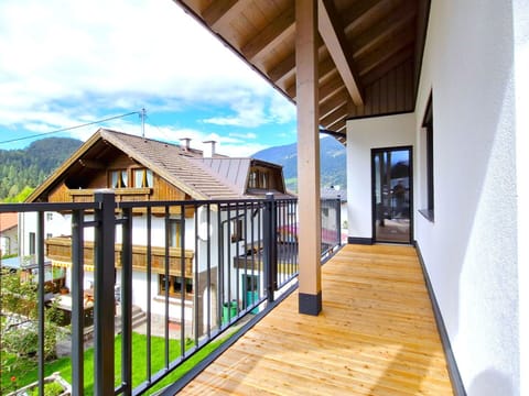 Balcony, Porch, Mountain Range, Handrail, Fence, Hardwood, Plank, Baluster, Alps, Wood Stain