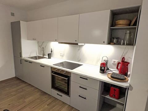 Apartment, Condominium, Hotel