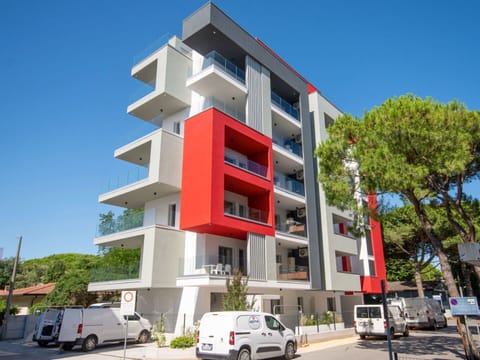 Apartment, Condominium, Hotel