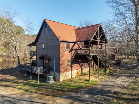 Beautiful natural backdrop around the cabin.