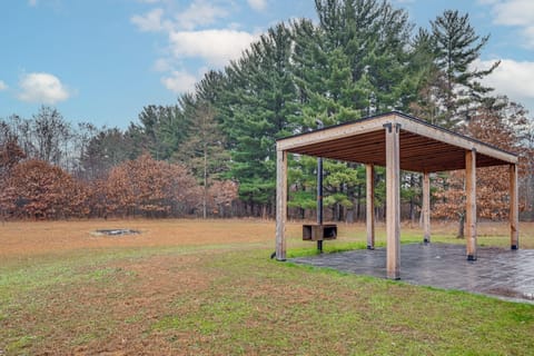 Gazebo | Wood-Burning Stove | 5-Acre Yard