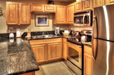 Kitchen Grand Timber Lodge Breckenridge Resort