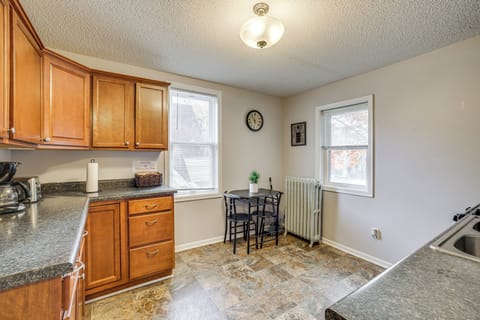 Kitchen | Cooking Basics | Coffee Maker | Main Level