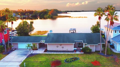 This 4 bed 2 bath ranch style house on a double lot with 120ft of lake frontage.